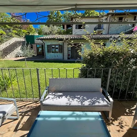 Fabulous Foliage In Extensive Grounds You Will Love Staying Here In Paradise * Colle Umberto (Umbria)