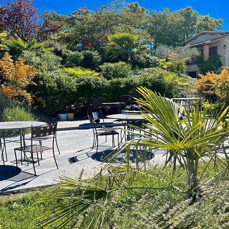 Fabulous Foliage In Extensive Grounds You Will Love Staying Here In Paradise فيلة