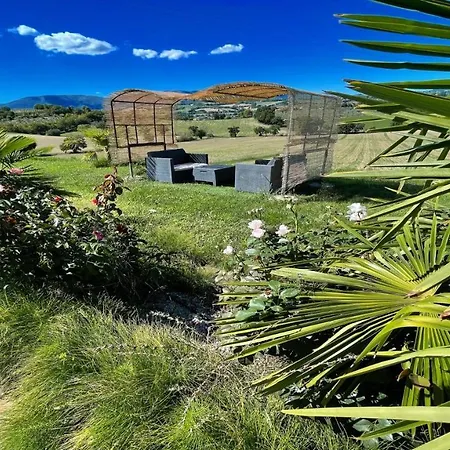 Fabulous Foliage In Extensive Grounds You Will Love Staying Here In Paradise فيلة