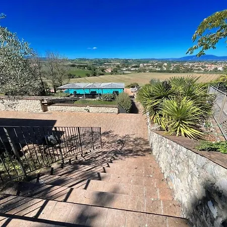 Fabulous Foliage In Extensive Grounds You Will Love Staying Here In Paradise * Colle Umberto (Umbria)